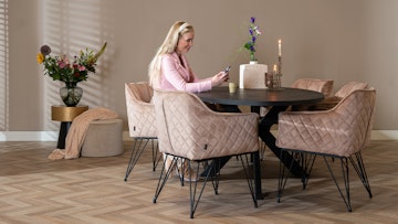 Discovery Banners Eetkamerstoelen 1200x628px 0010 DSC00012 13