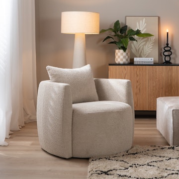 Livin24 Ruby fauteuil vooraanzicht 12